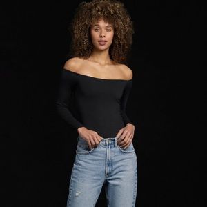 Nuuds Women’s off the shoulder bodysuit